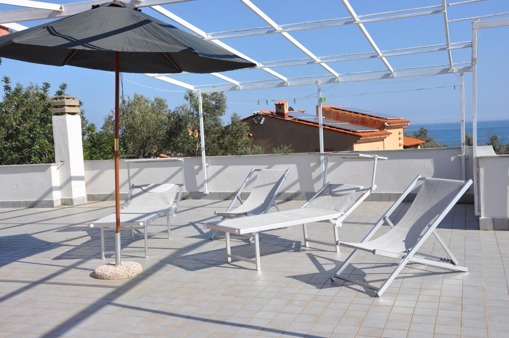 Villa Paolina Ceriale - App. 6 Posti ภายนอก รูปภาพ