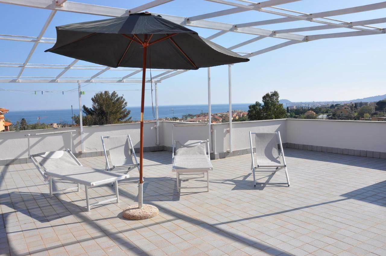 Villa Paolina Ceriale - App. 6 Posti ภายนอก รูปภาพ